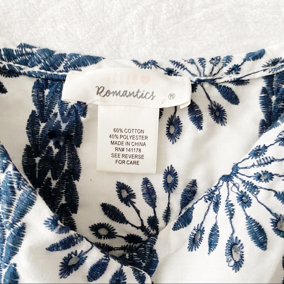 Pretty Eyelet Lace & Embroidered Button Down Camisole - Picture 3 of 9